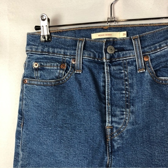 Levi's Wedgie Skinny Dark Blue Wash Button Fly Raw Hem Jeans 26 - Picture 3 of 4